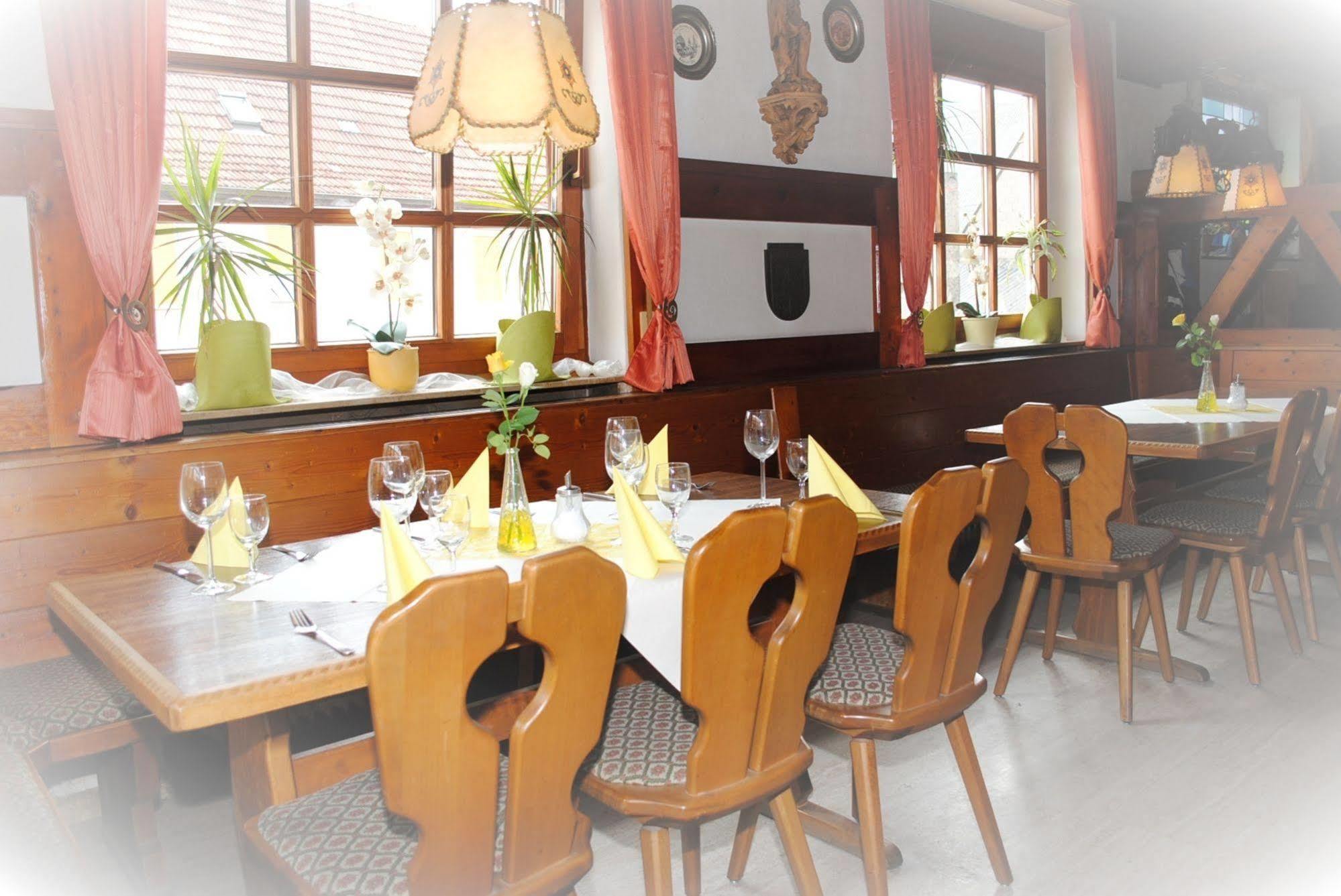 Gasthof Stern Burgsinn Exteriér fotografie